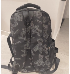 Waterproof Laptop Backpack with USB Charging Port - Ideal for Commuters and Students"