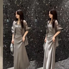 Fashionable and elegant women's two-piece suit for summer 2024, featuring a high-end split-back sun protection shirt and a popular strappy dress.