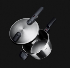 Fissler Vitaquick Premium Pressure Cooker, 8.5 Quart