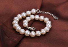 ABC Smooth and round pearl jewelry
