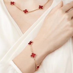 Elegant Amethyst Beaded Bracelet with Sparkling Crystal Accents - B Perfect Gift for Special Occasions