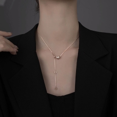 Golden butterfly necklrl, luxurious and unique birthday gift f