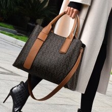 High-grade exotic niche black bag ladies new Joker Message bag fashion handbag