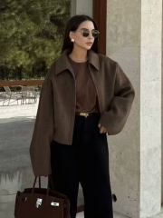 Solid color silhouette zipper jacket