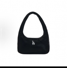 MLB Basic Casual and Stylish Hobo Shoulder Bag made of Polyurethane. It's a unisex style suitable for both men and women, a perfect couple's item. Color: Black.