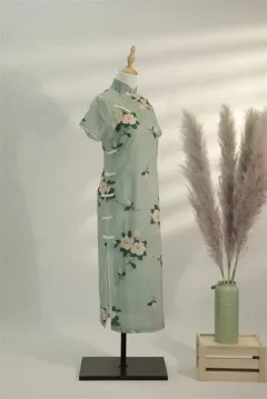 Elegant Chinese Qipao Dress Traditional Cheongsam Vintage Floral Embroidery Slim Fit Oriental Style for Women