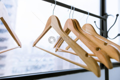 HOMEKEEP Plastic Clothes Hangers, Non-Slip Heavy Duty Hanger for Wardrobe Storage