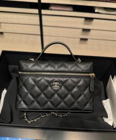 2025 New Grey Quilted Suede Bucket Bag, Drawstring Closure, Gold-Tone Chain Handle, Casual & Elegant Large Capacity Shoulder Tote